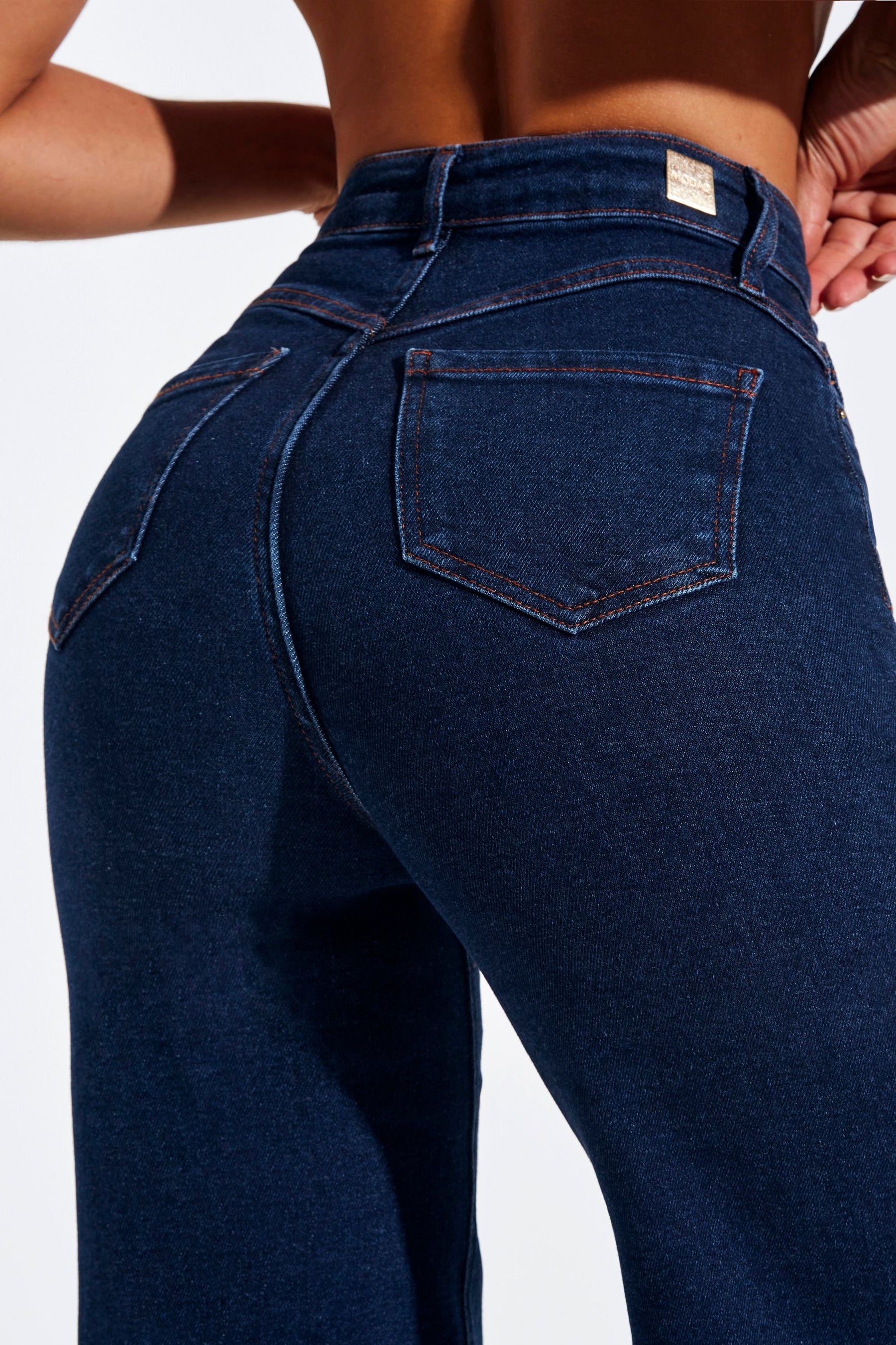 Calça Jeans Modeladora Luxury Pantalona Cós Super Alto
