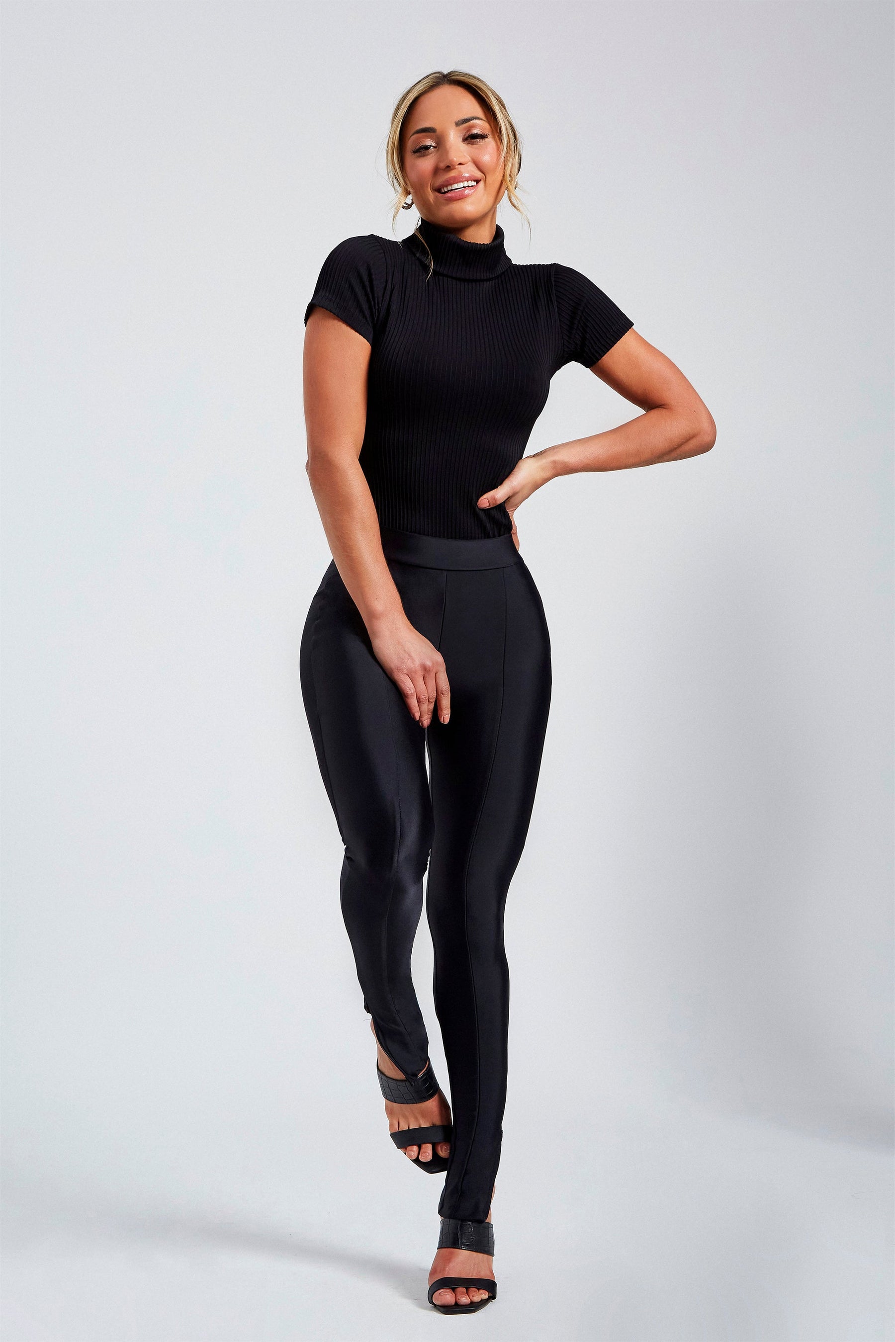 Calça Ultra Modeladora Glam Skinny Cós Alto - Preta