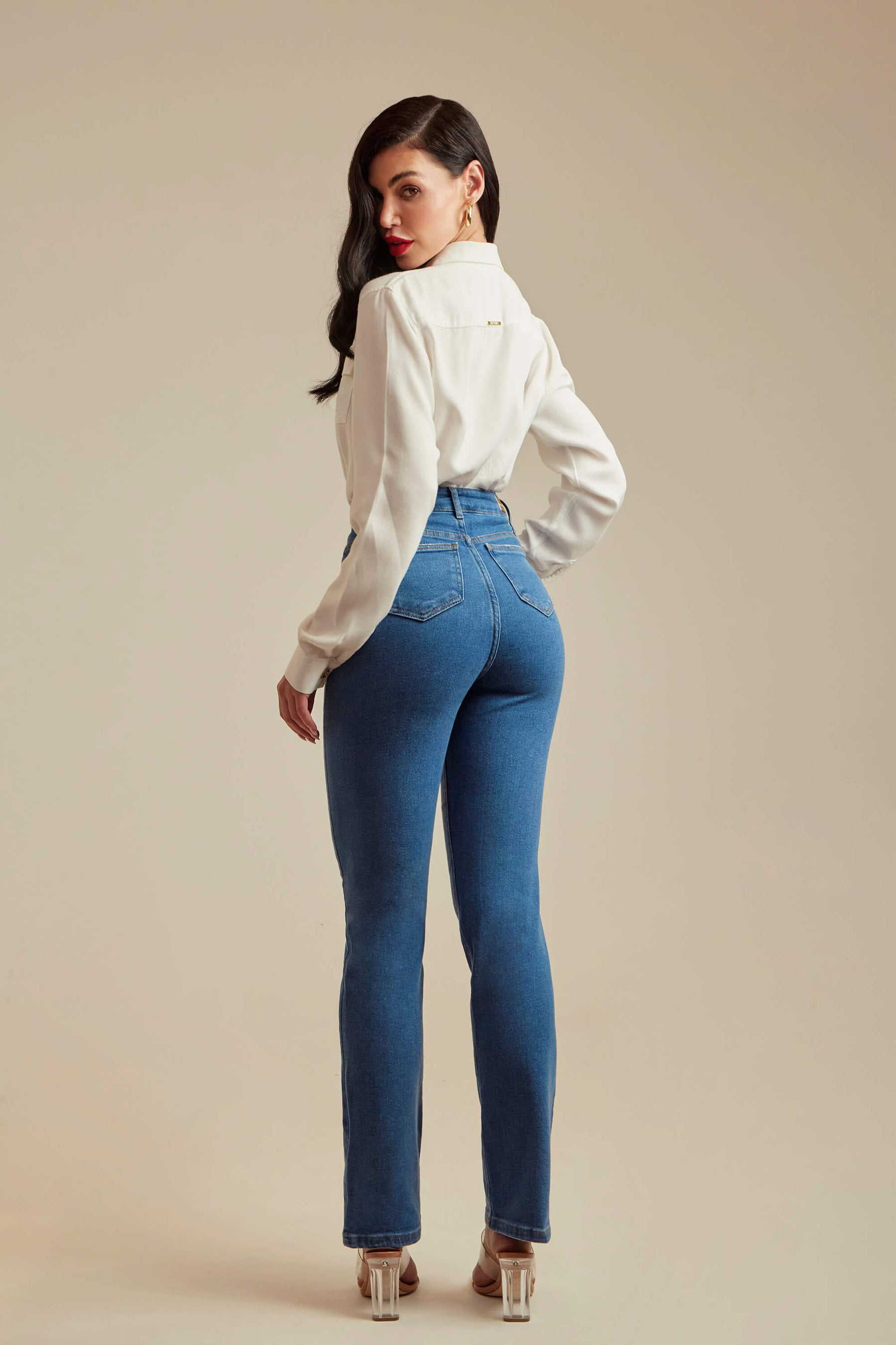 Calça Jeans Modeladora Clássica Reta Cós Super Alto