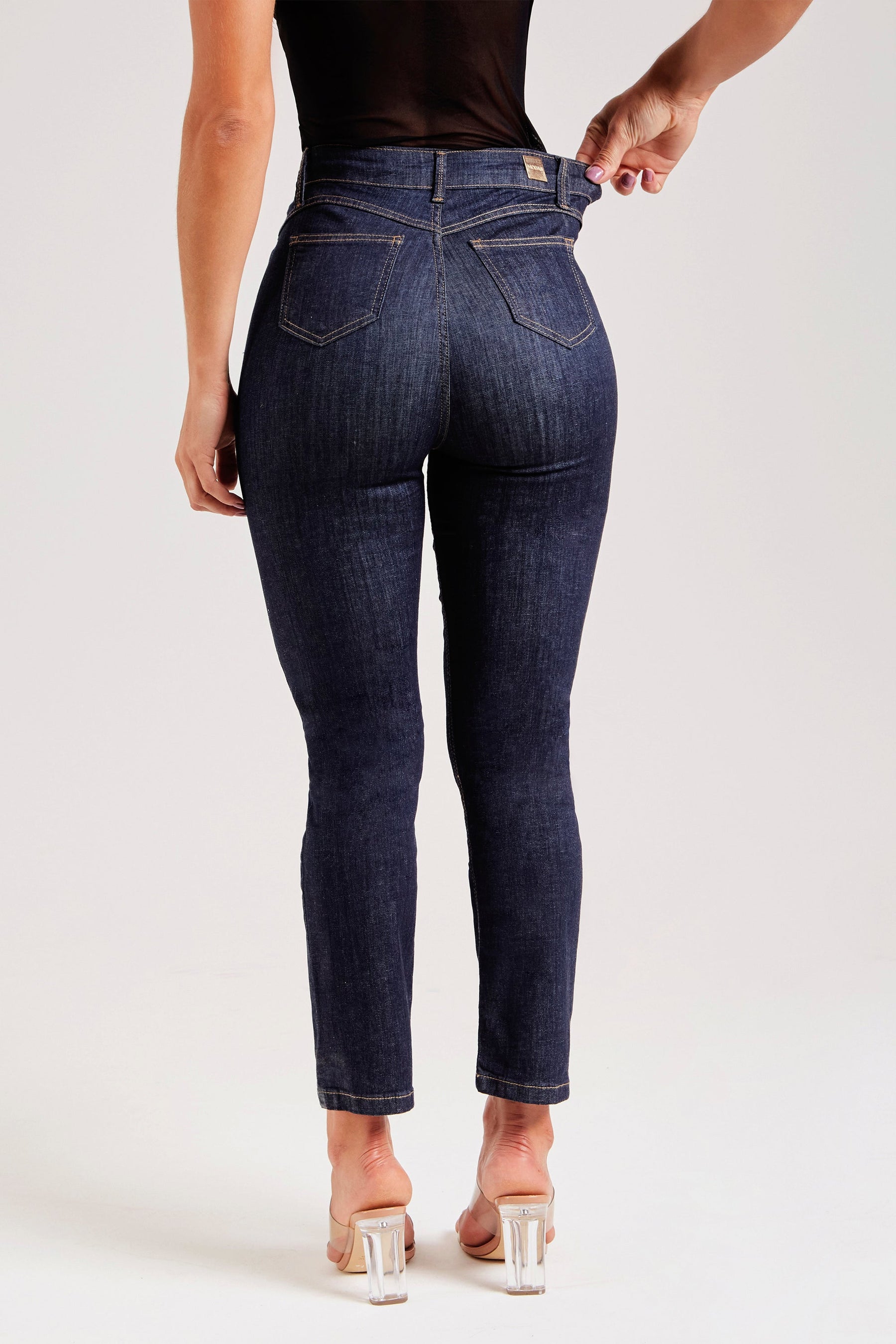 Calça Jeans Modeladora Fantástica Reta Cós Alto