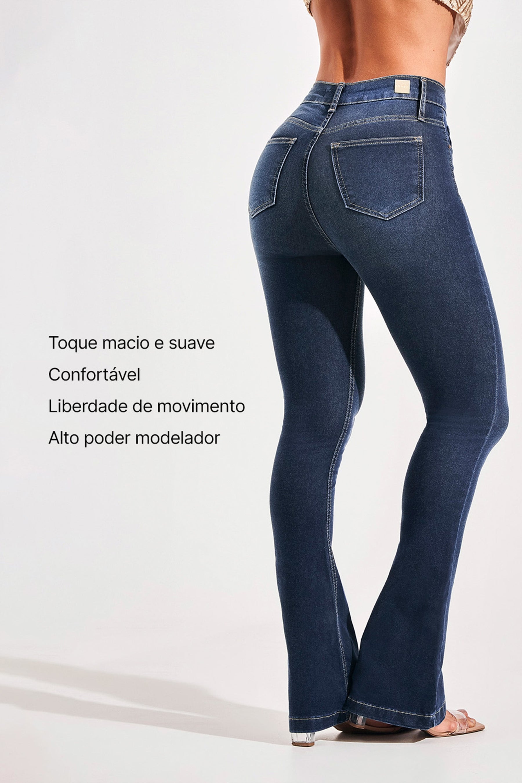 Calça Jeans Modeladora Curva dos Sonhos Flare Cós Médio