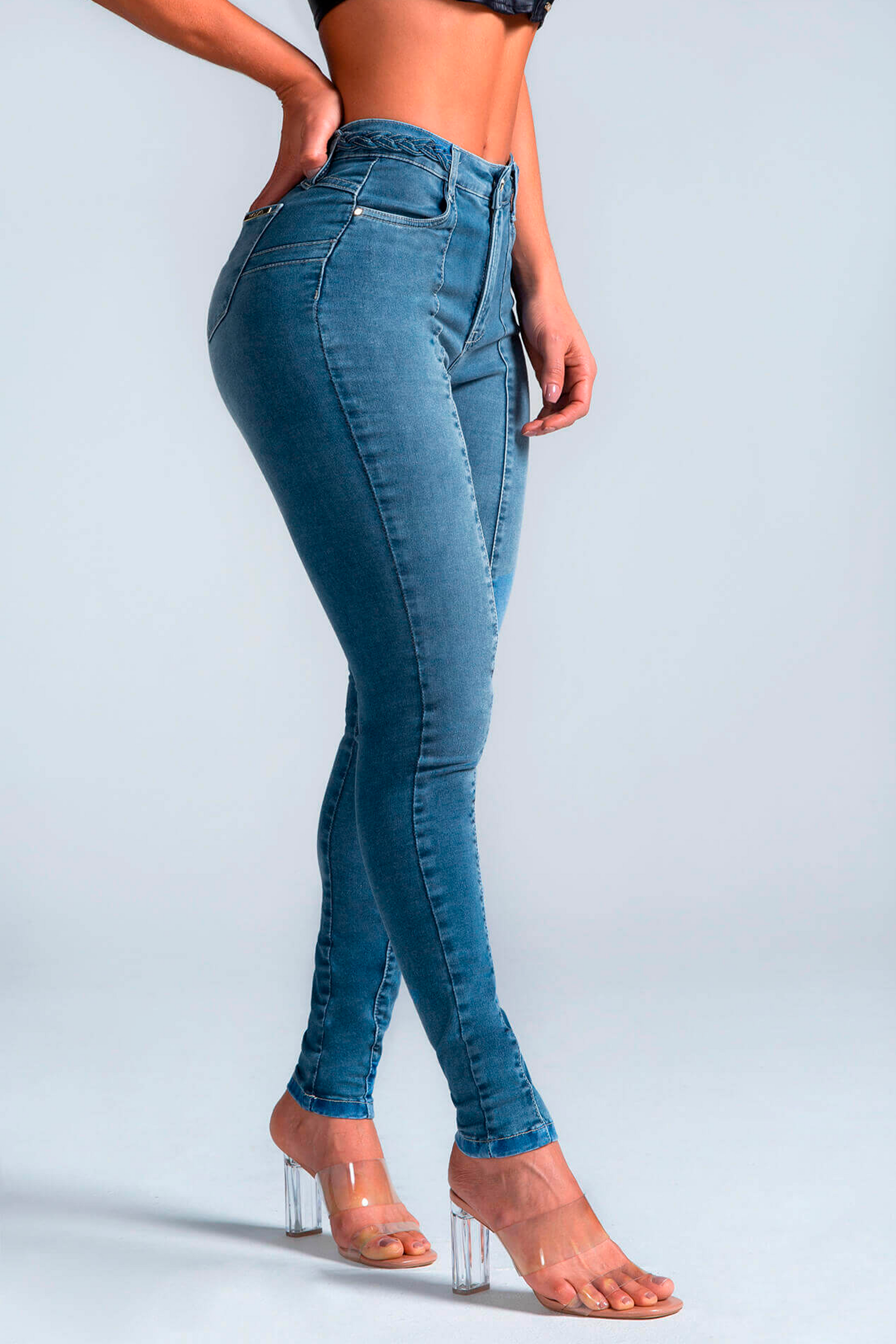 Calça Jeans Modeladora Apaixonante Skinny Cós Alto
