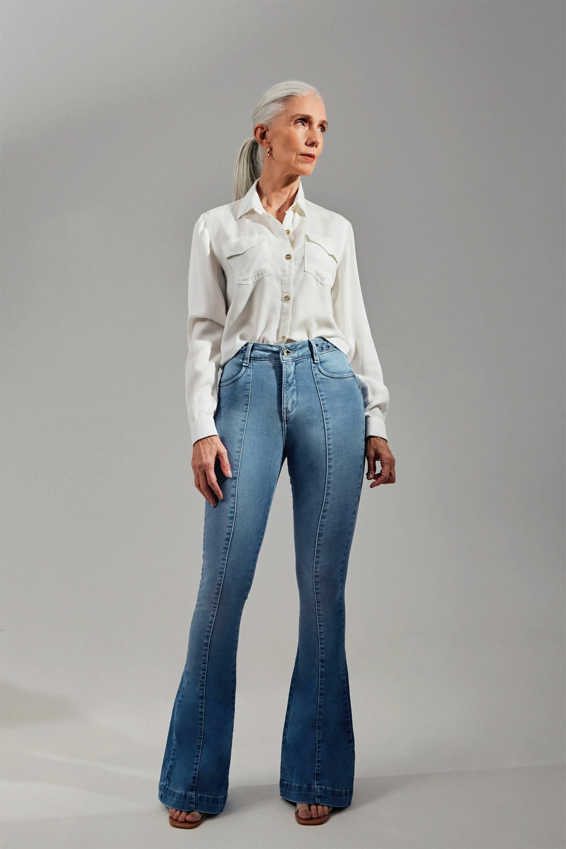 Calça Jeans Modeladora Apaixonante Flare Cós Alto