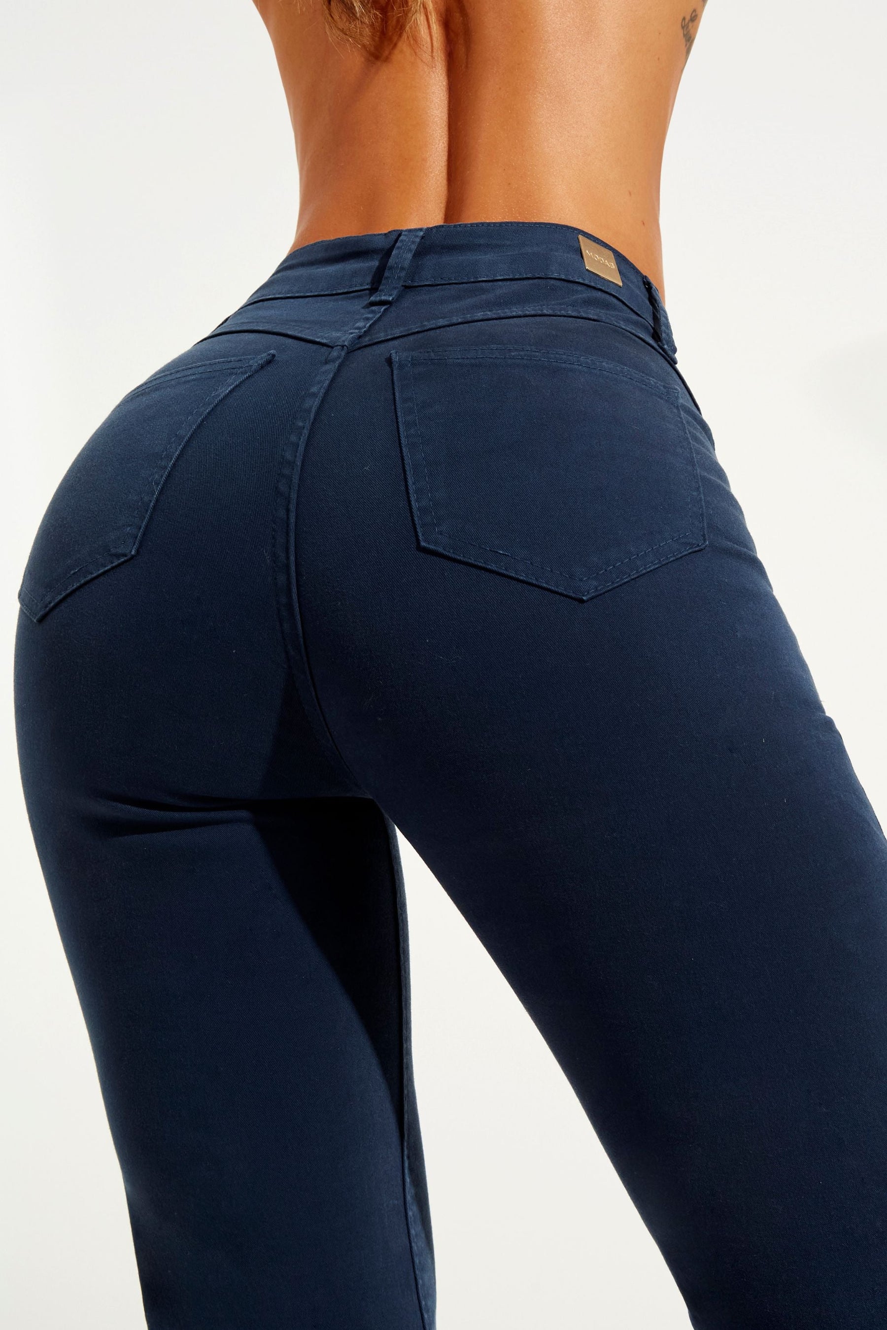 Calça Jeans Modeladora Azul Marinho Reta Cós Alto