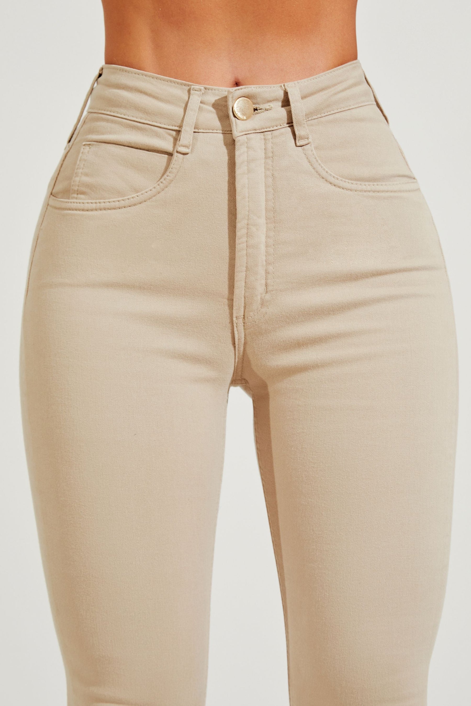 Calça Jeans Modeladora Nude Boot Cut Cós Médio
