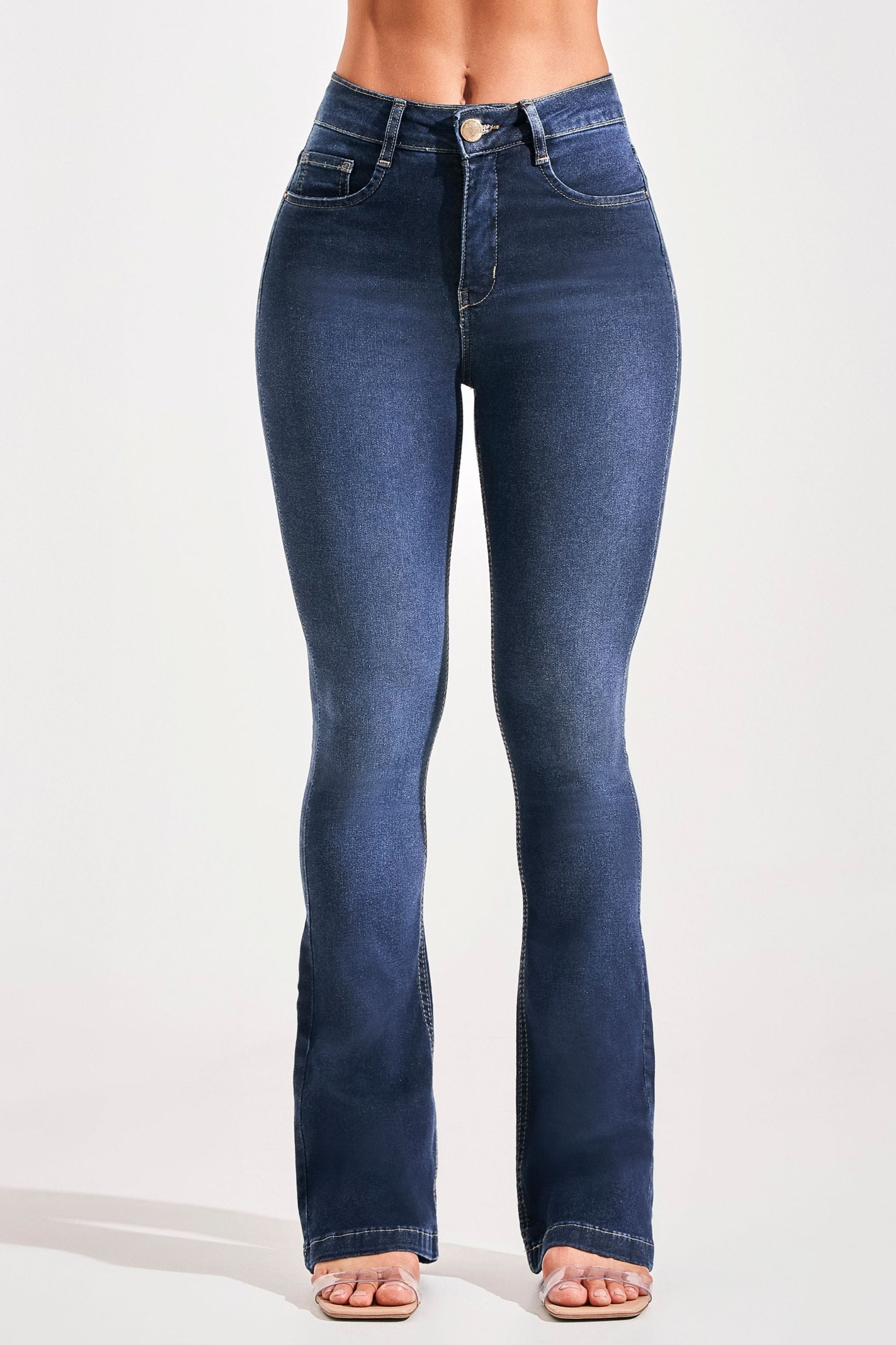 Calça Jeans Modeladora Curva dos Sonhos Flare Cós Médio