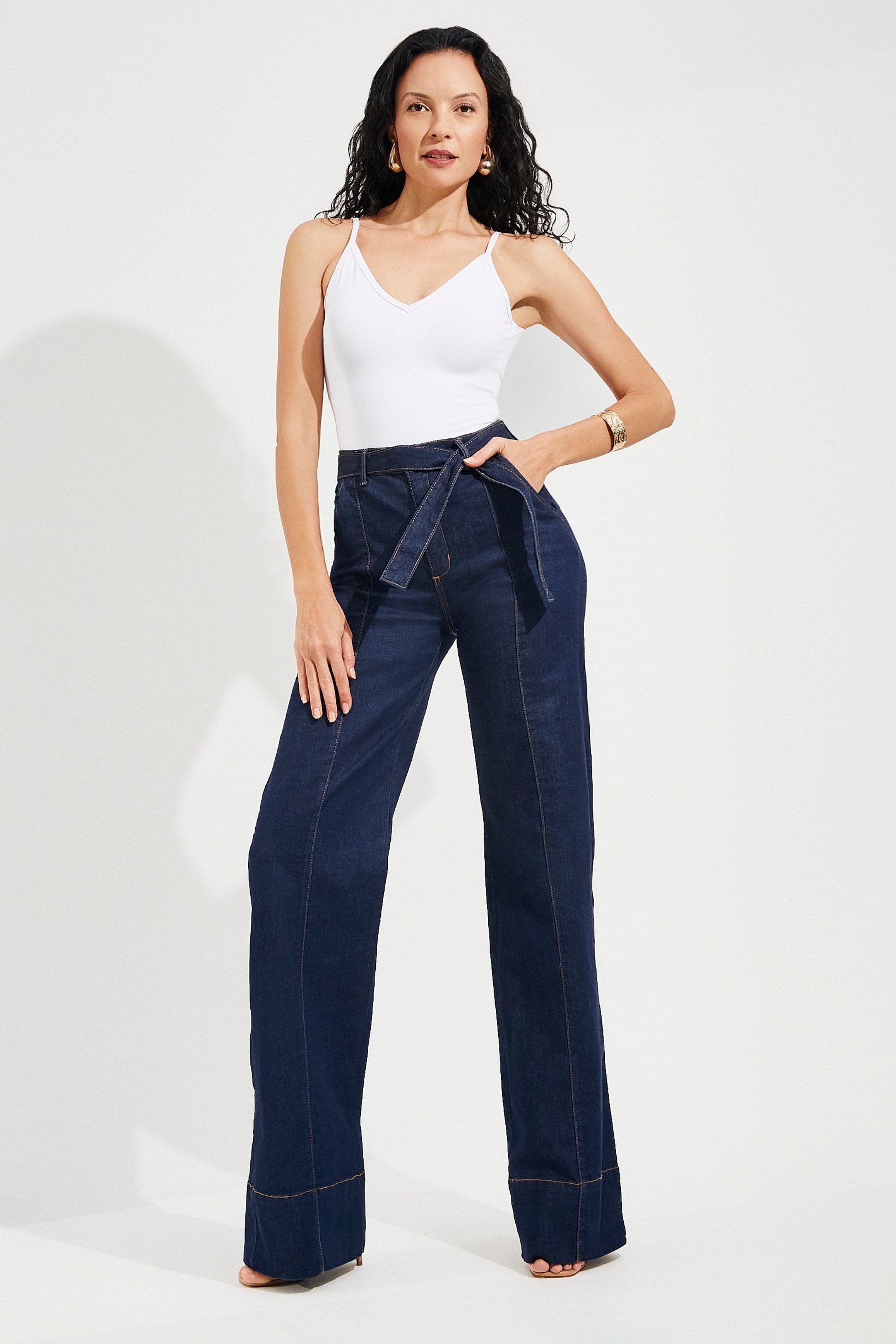 Calça Jeans de Rica Tecnológica Wide Leg Cós Super Alto