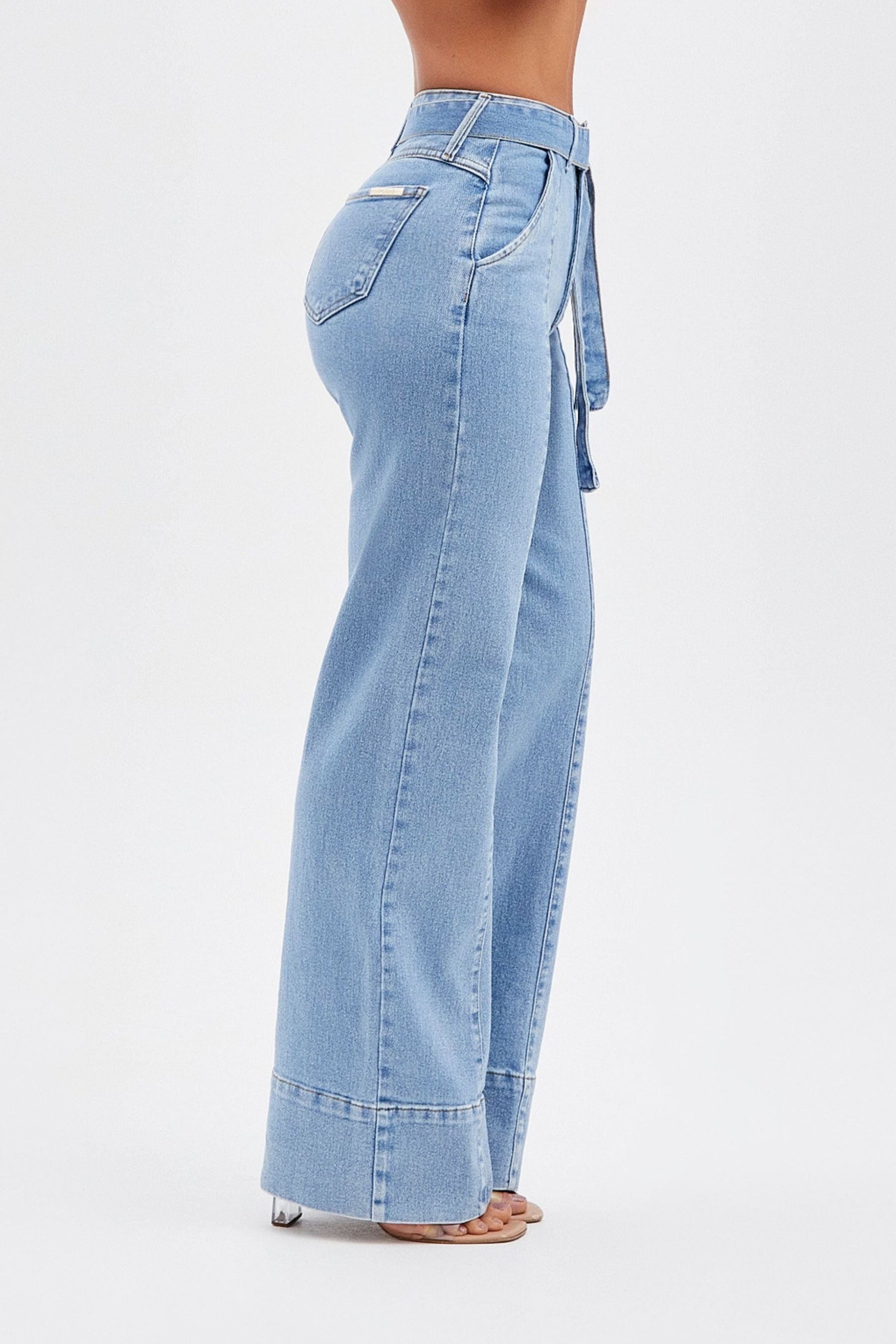 Calça Jeans de Rica Tecnológica Wide Leg Basic Cós Super Alto