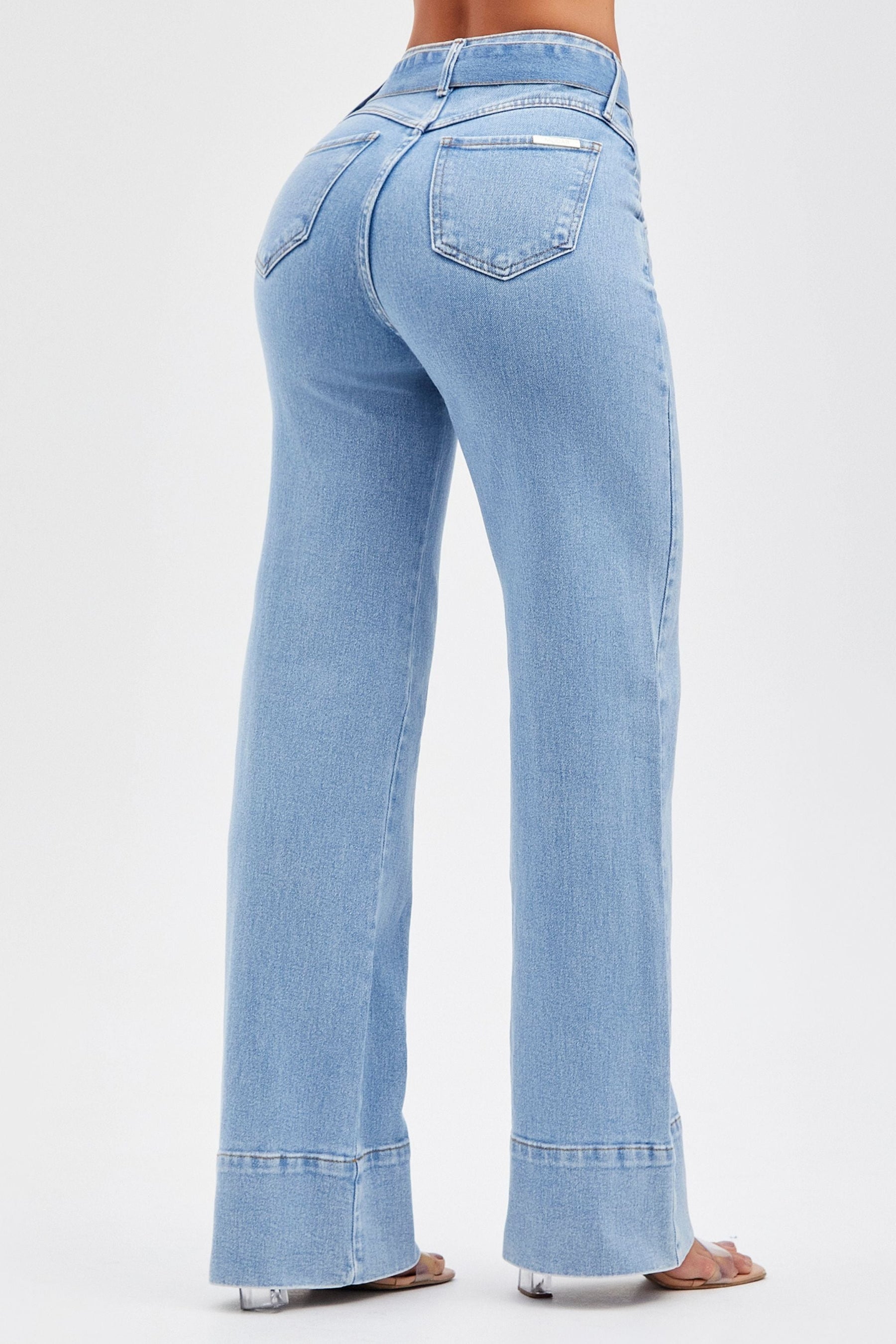 Calça Jeans de Rica Tecnológica Wide Leg Basic Cós Super Alto
