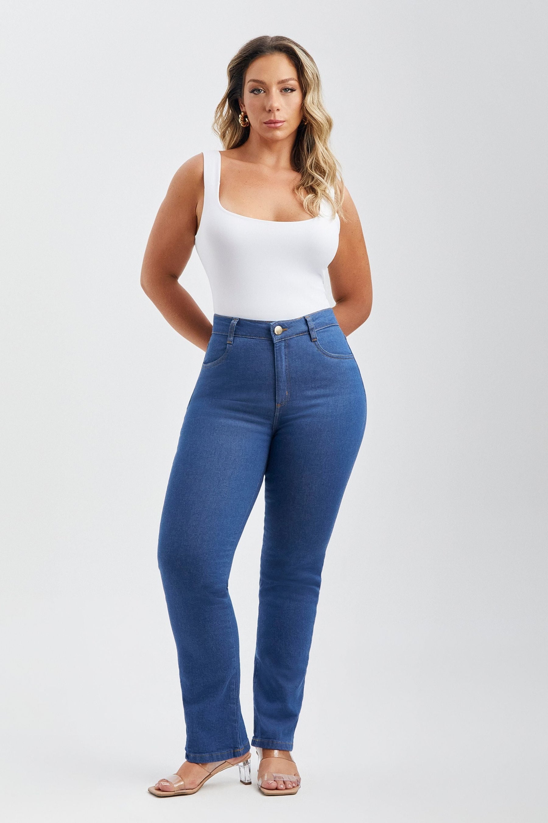 Calça Jeans Ultra Modeladora Reta Jeans Médio Cós Médio