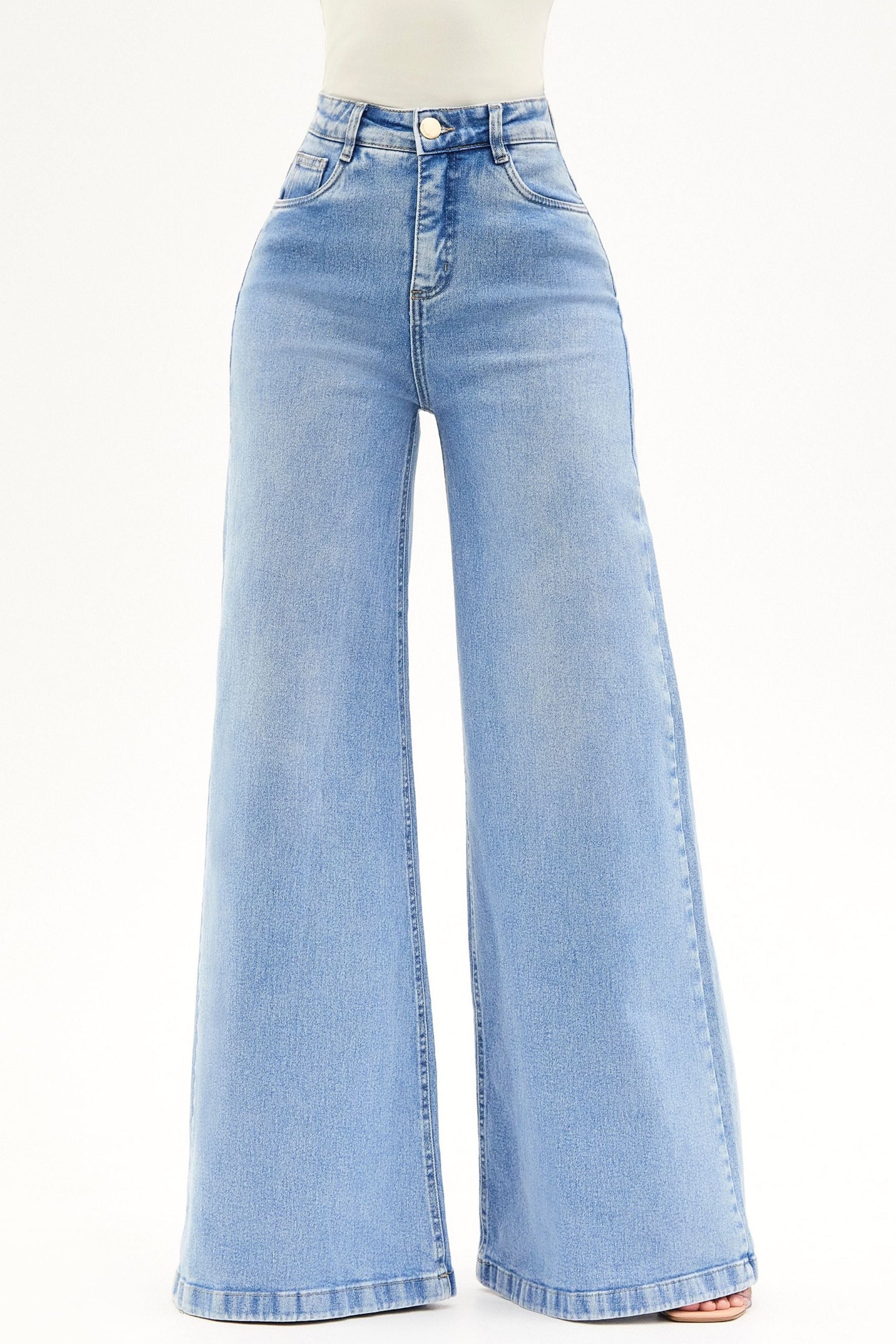 Calça Jeans Modeladora Basic Pantalona Jeans Claro Cós Super Alto