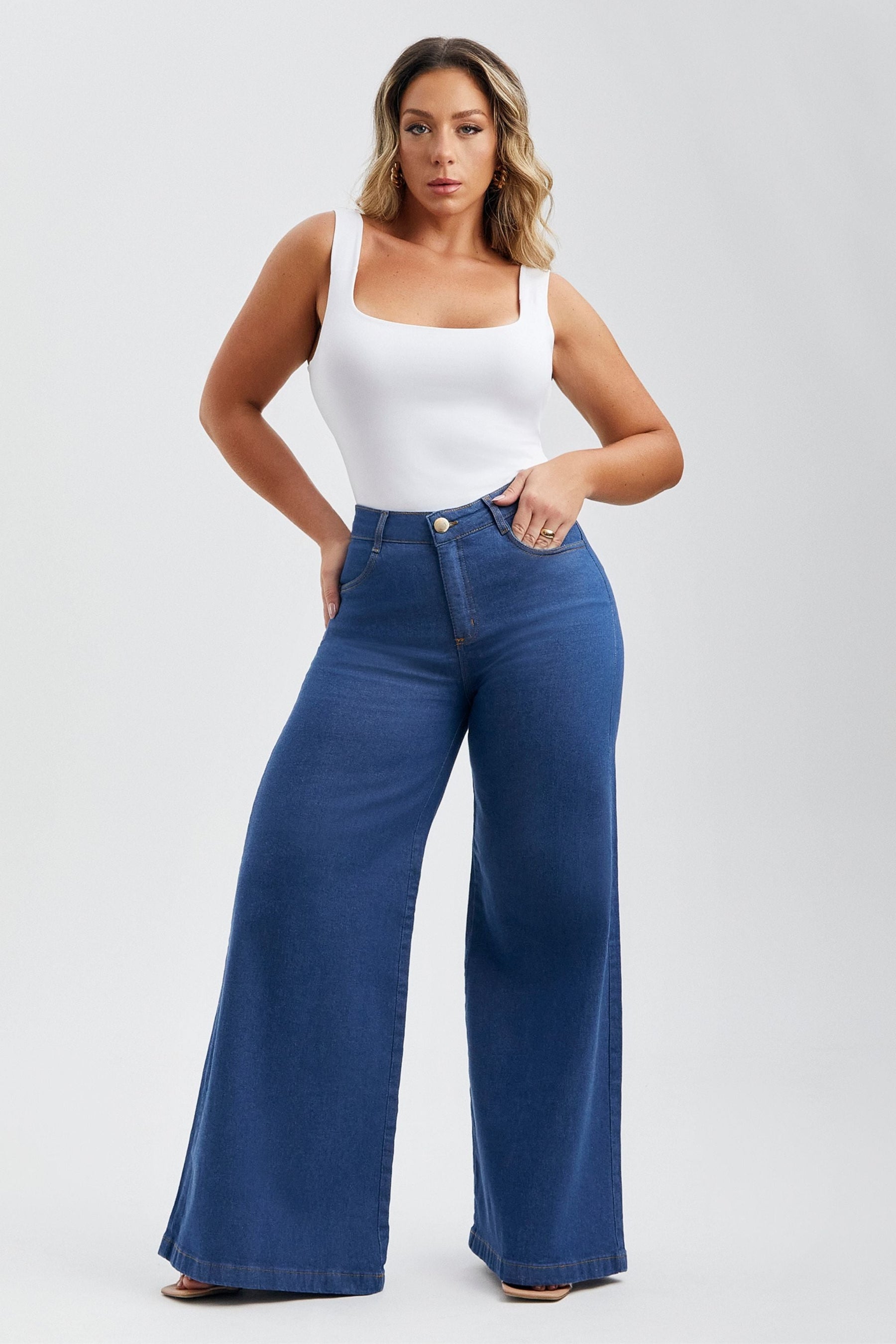 Calça Jeans Ultra Modeladora Pantalona Jeans Médio Cós Médio