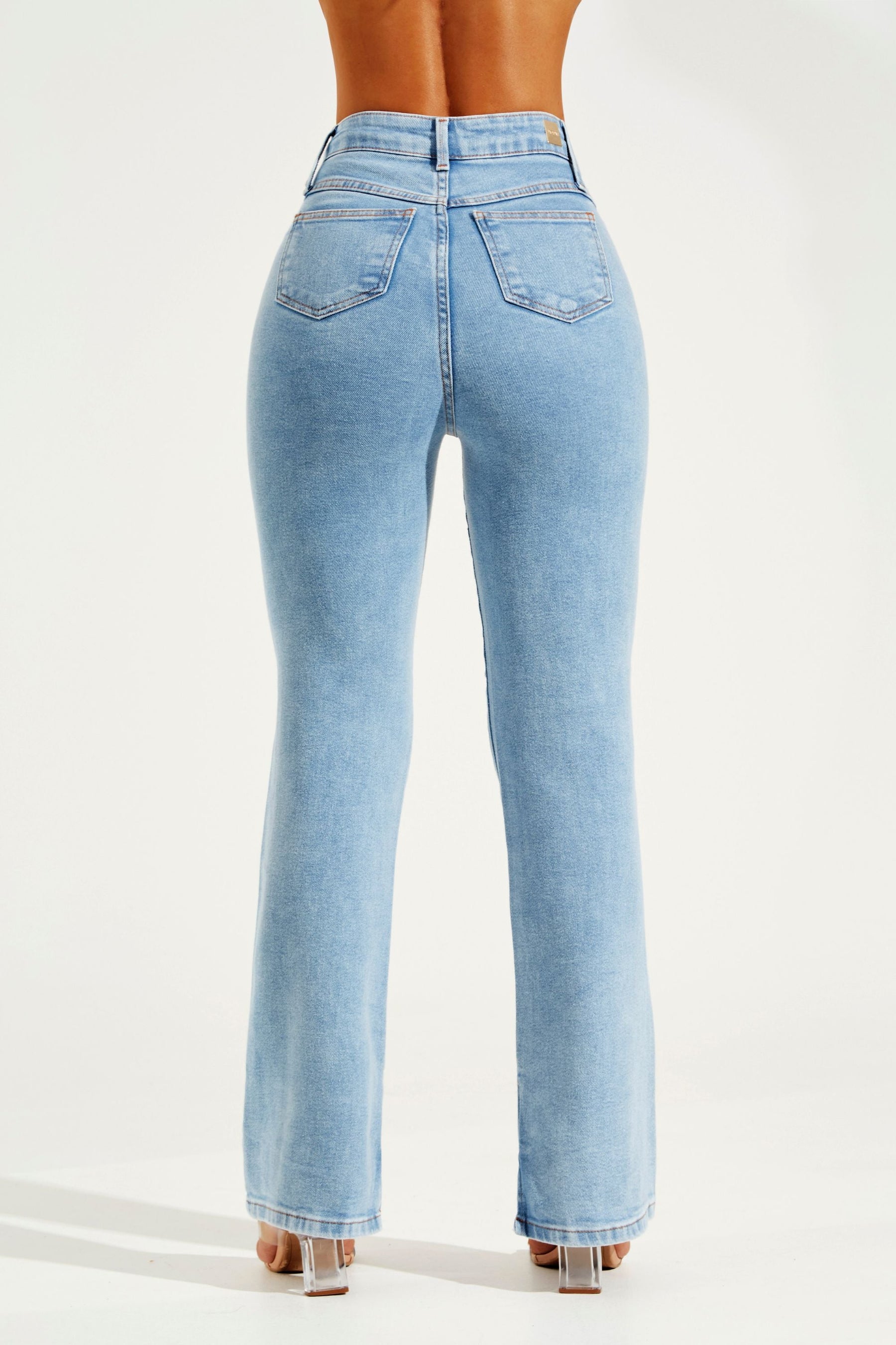 Calça Jeans Modeladora Basic Reta Cós Super Alto