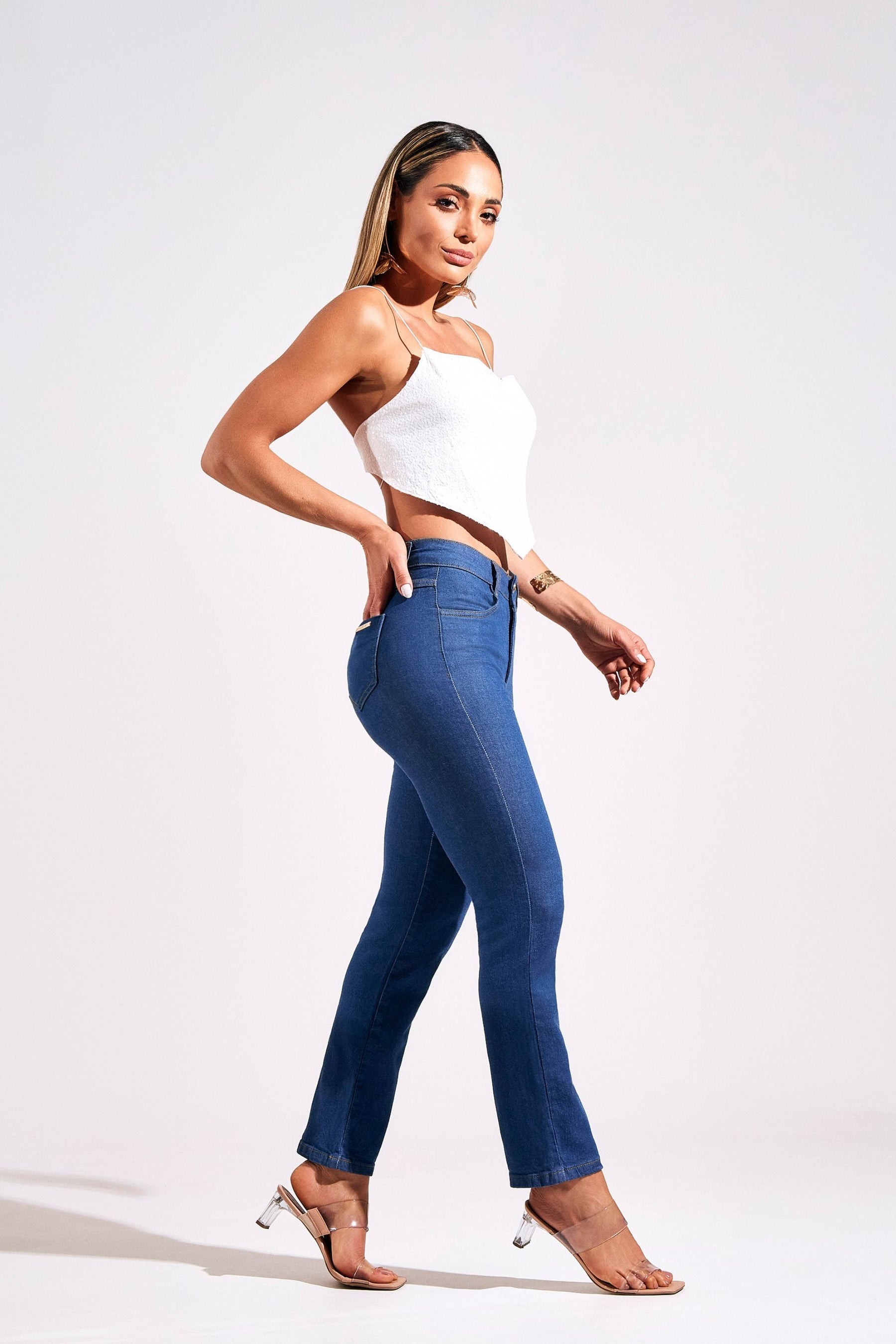 Calça Jeans Ultra Modeladora Reta Jeans Médio Cós Médio