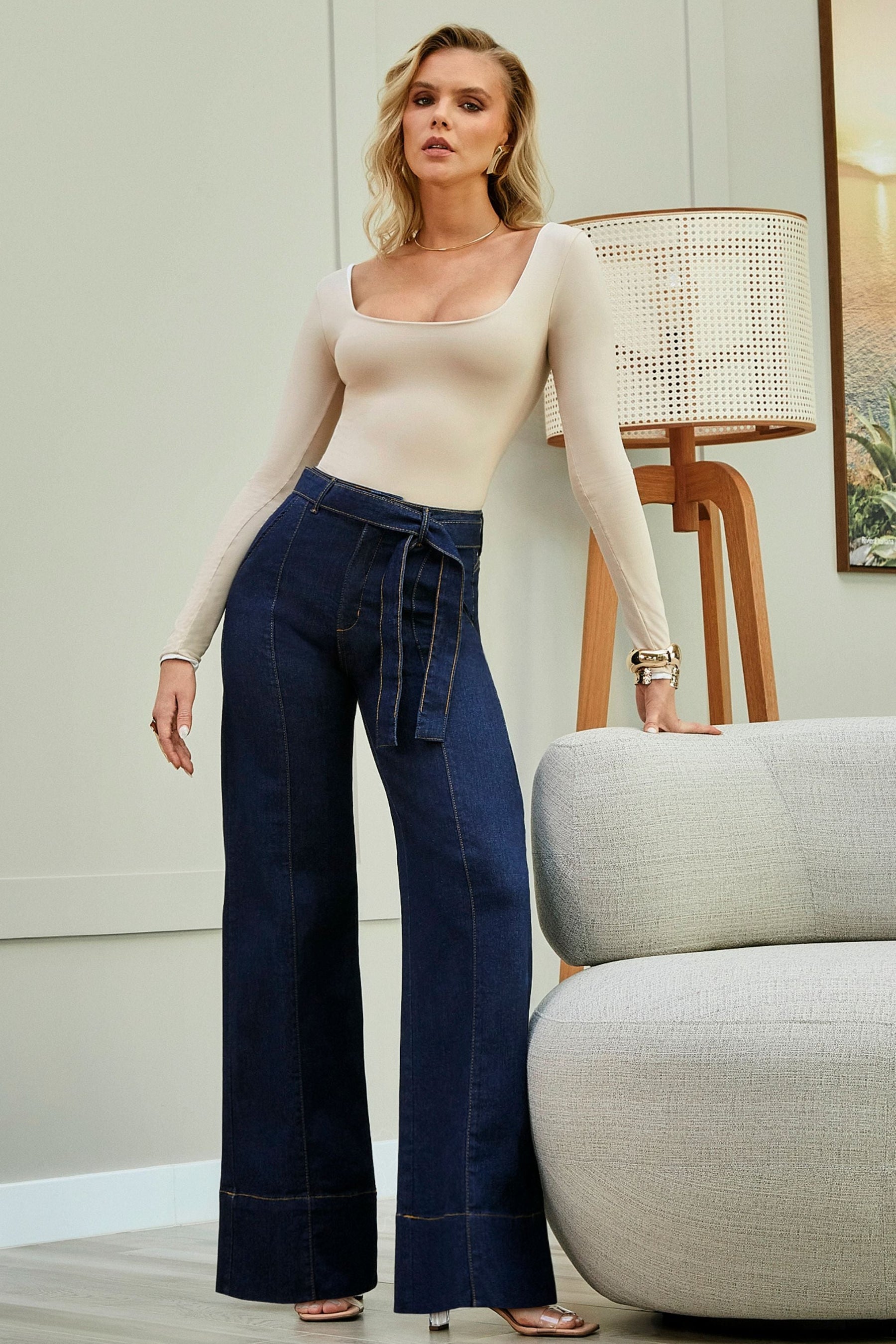 Calça Jeans de Rica Tecnológica Wide Leg Cós Super Alto