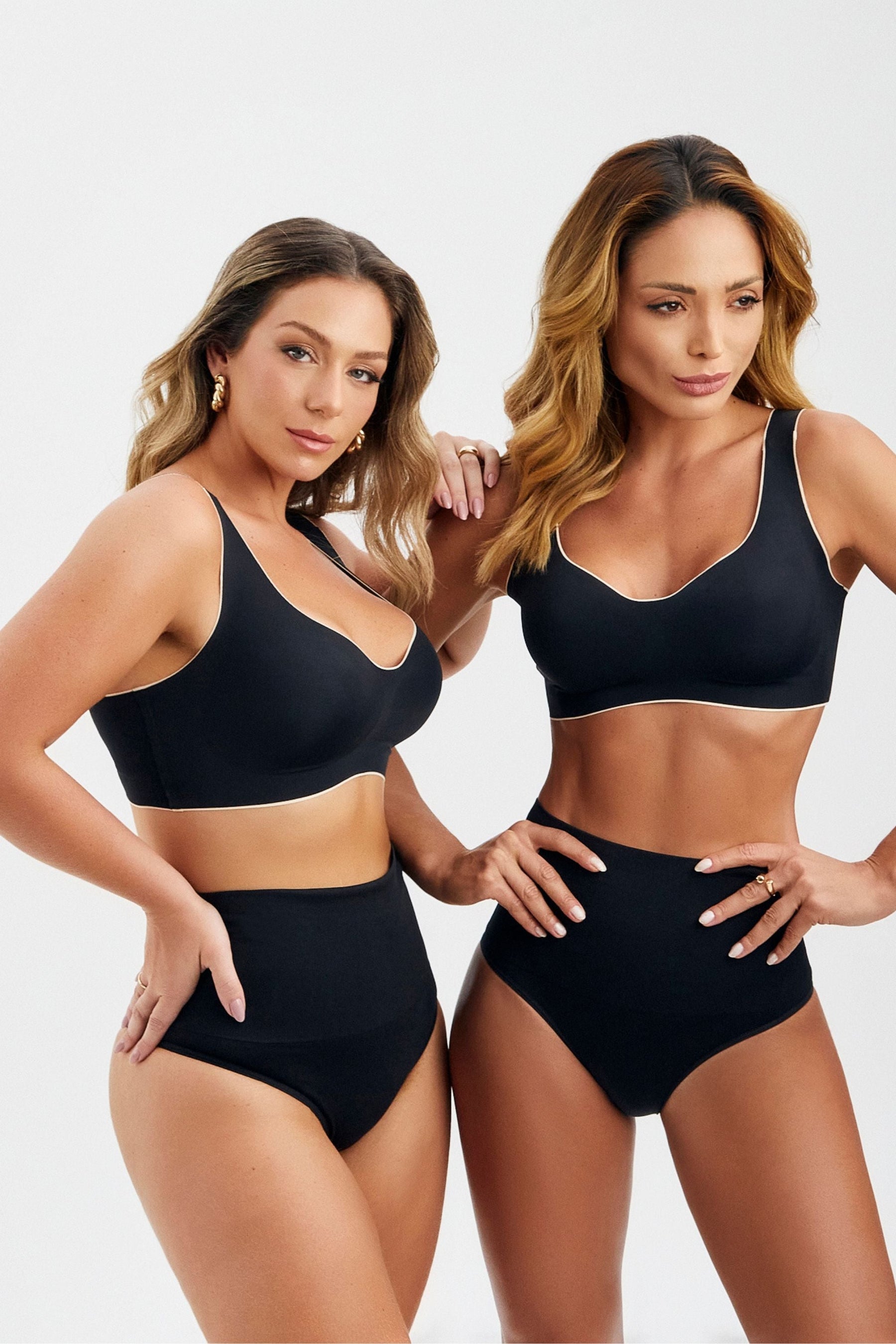 Calcinha Modeladora Fio Preta