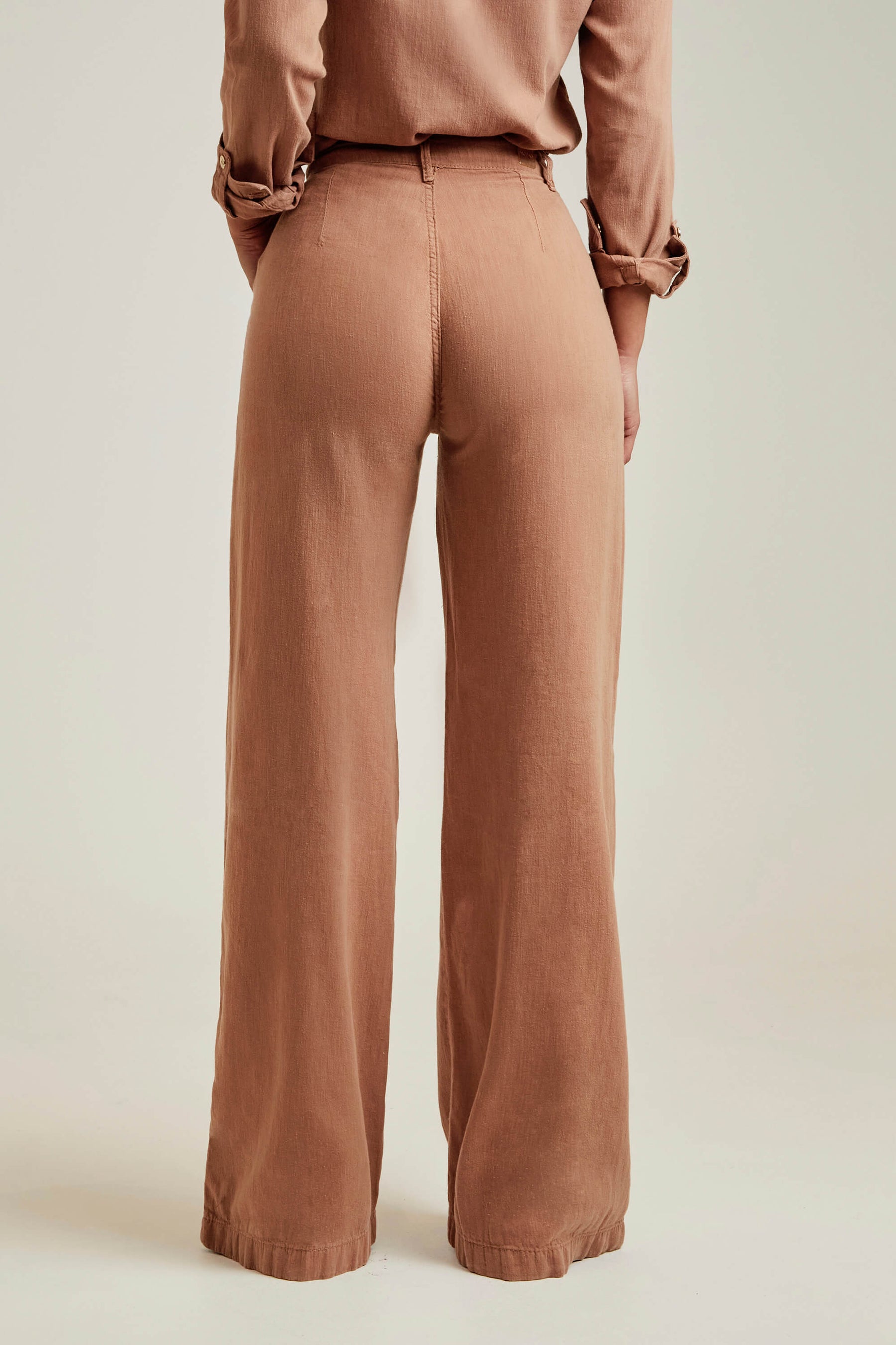 Calça Pantalona de Linho Térmico Dunas Terra