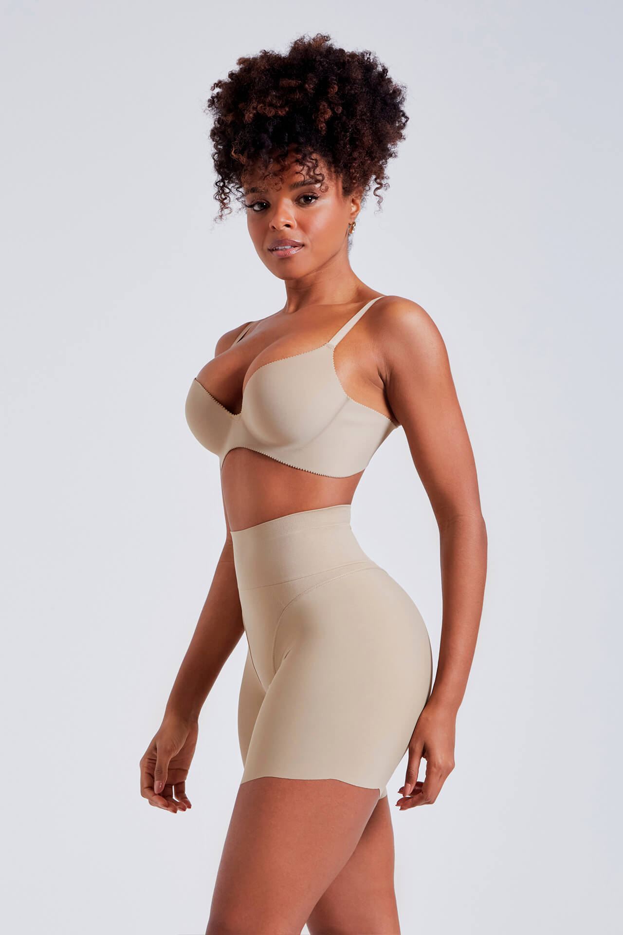 Shorts Modelador Que Afina Cintura Bege