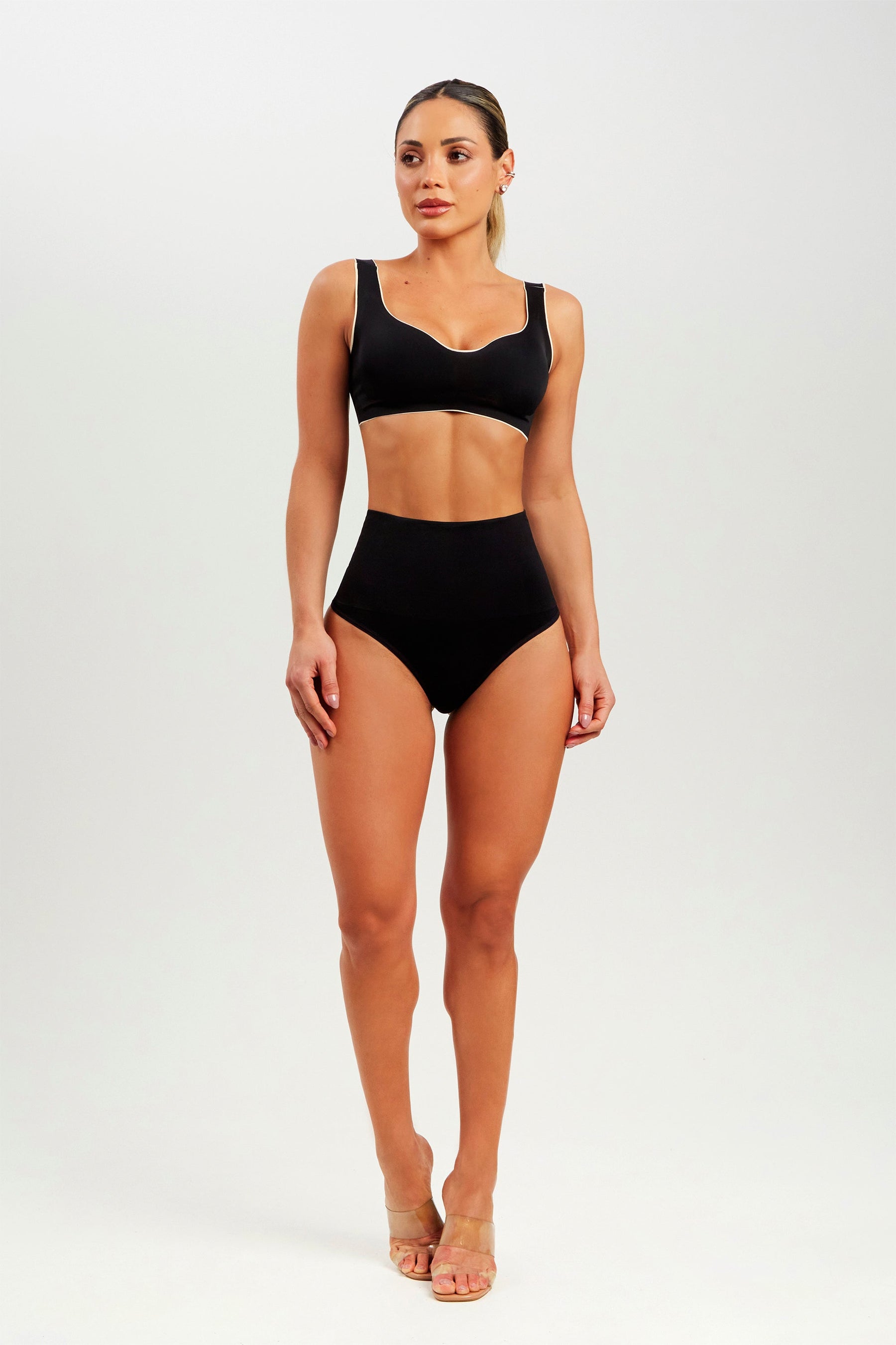 Calcinha Modeladora Fio Preta