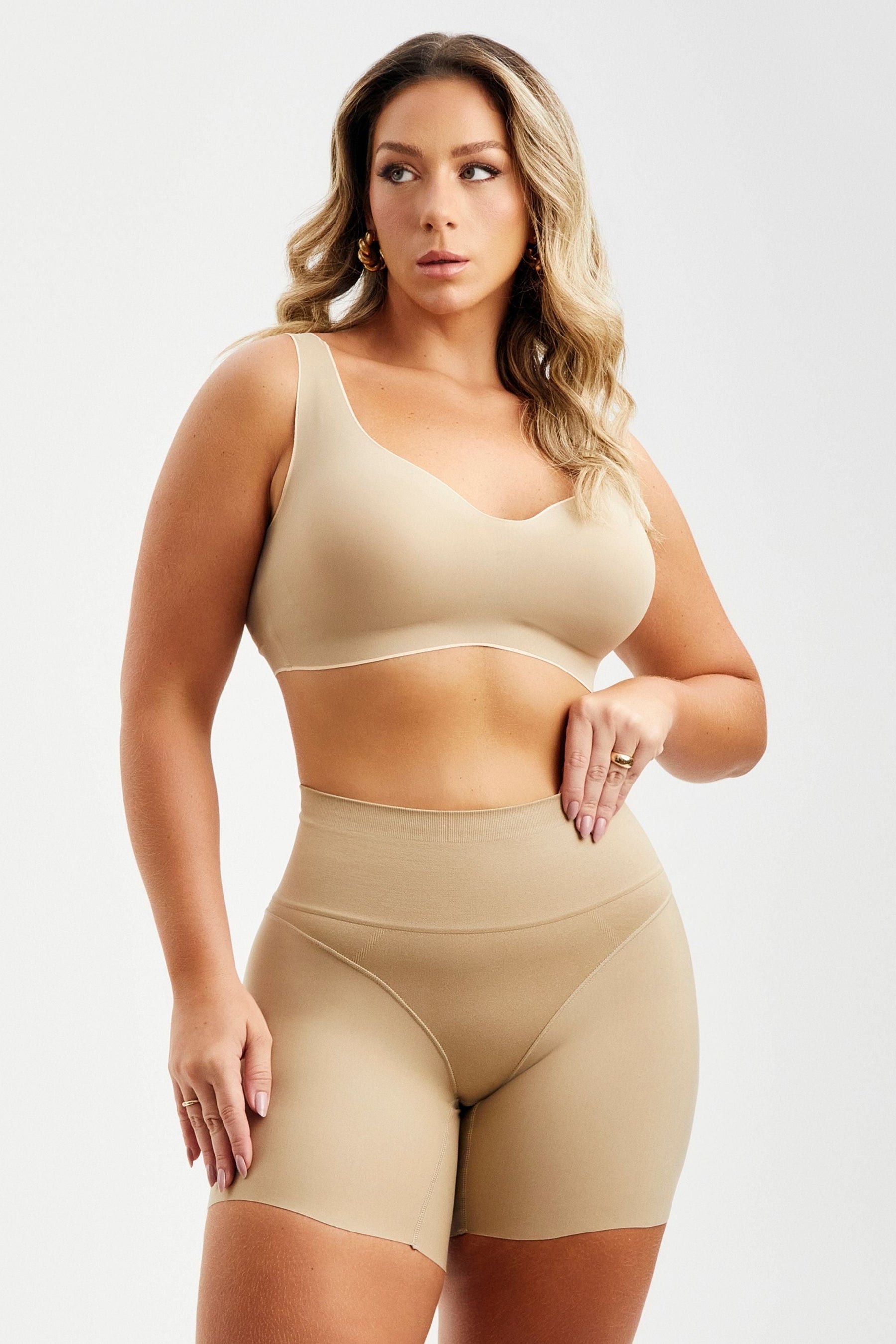 Shorts Modelador Que Afina Cintura Bege
