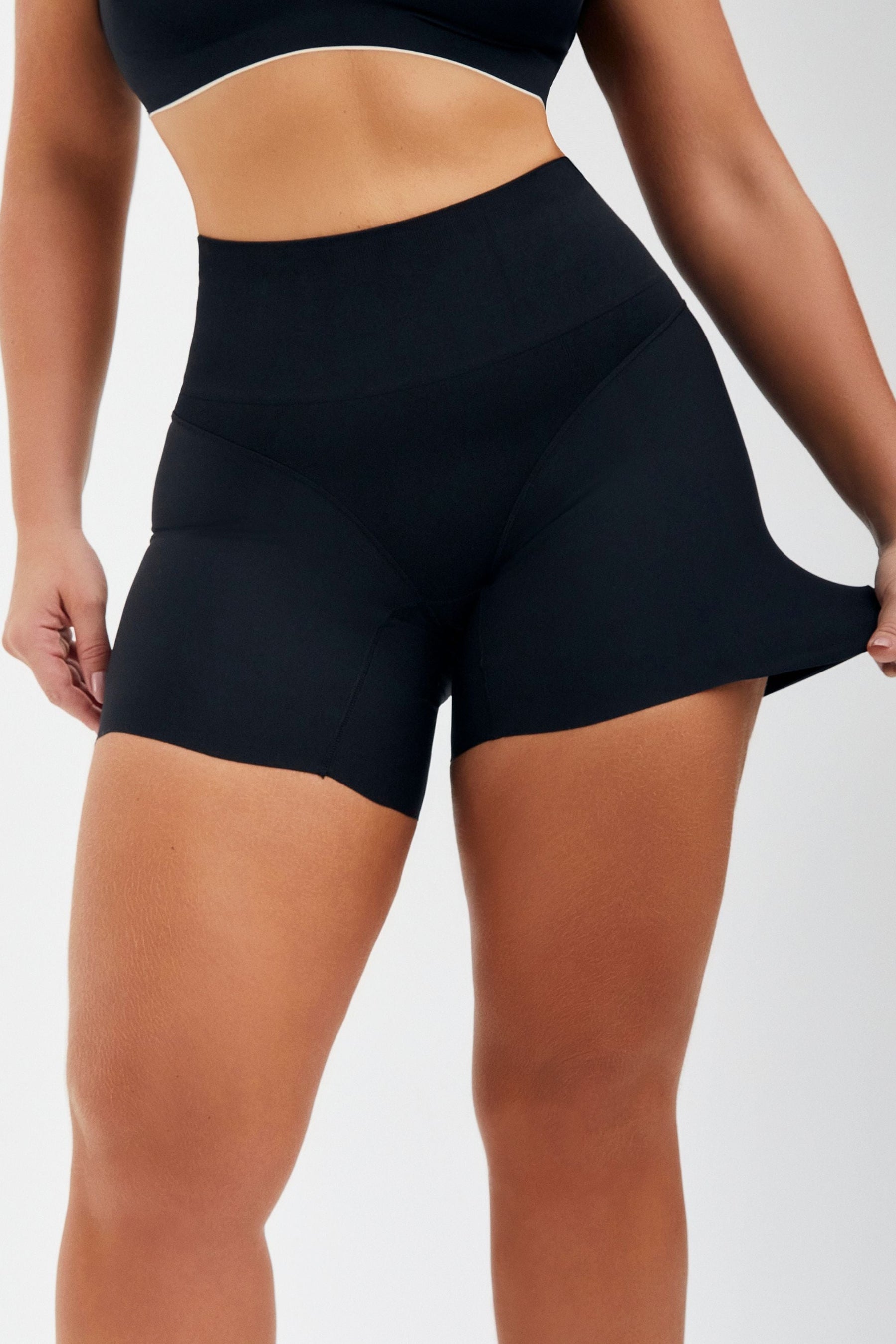 Shorts Modelador Que Afina Cintura Preto