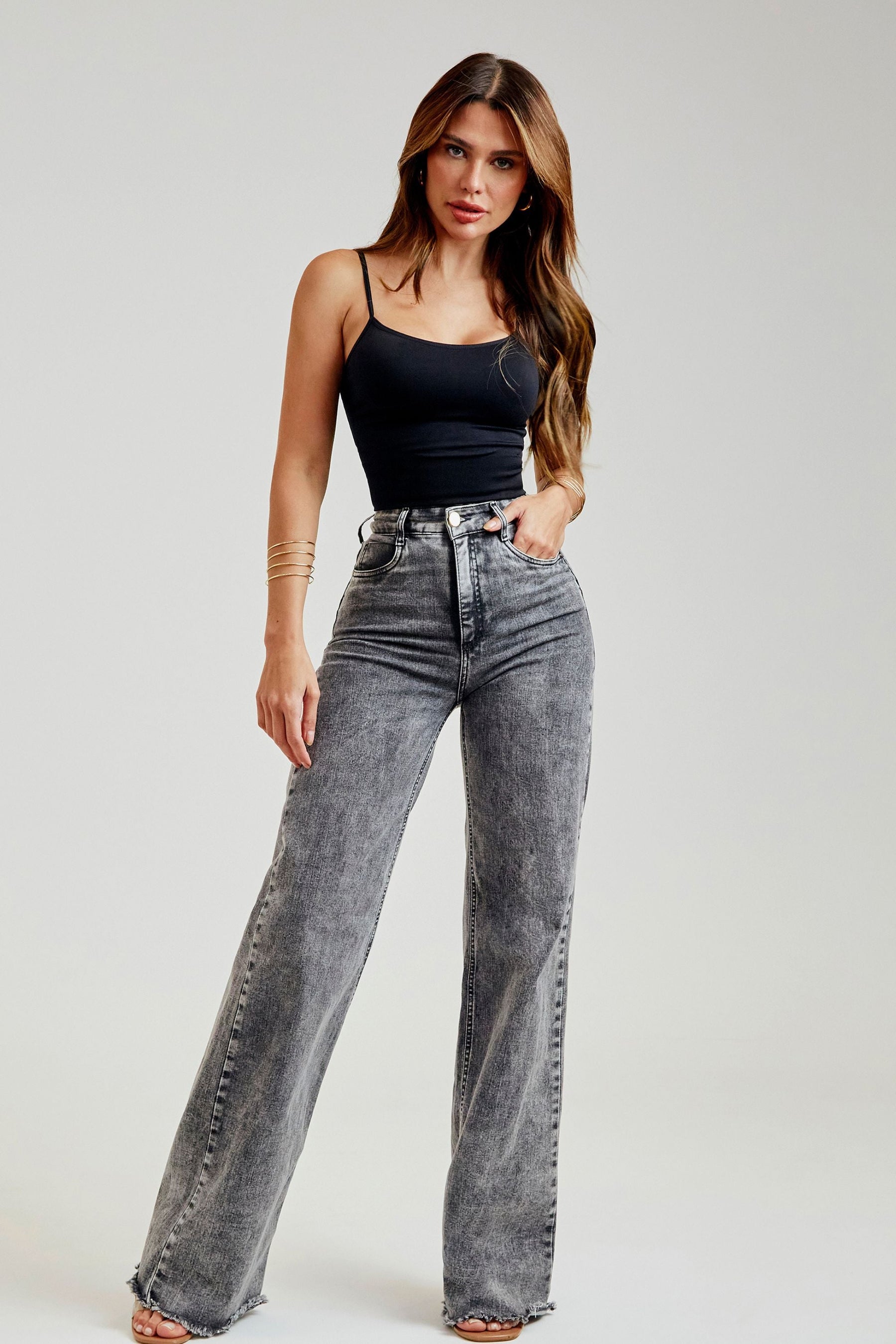 Calça Jeans Modeladora Wide Leg Cinza Cós Super Alto