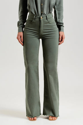 Calça Jeans Modeladora Verde Wide Leg Cós Super Alto