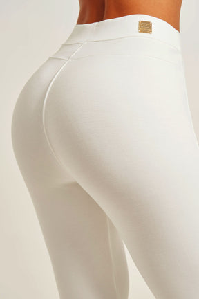 Calça Comfort Office Flare Off White