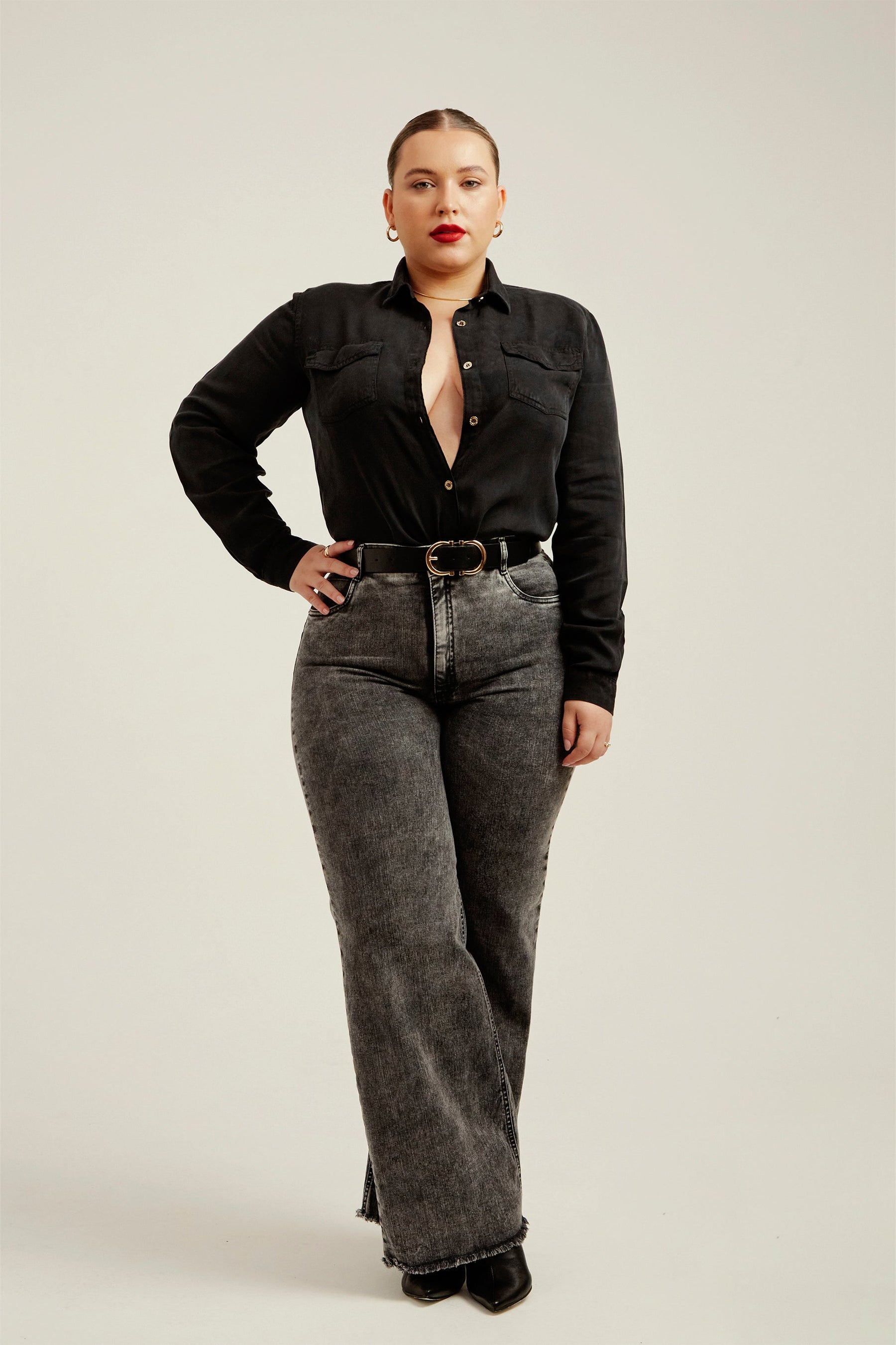 Calça Jeans Modeladora Wide Leg Cinza Cós Super Alto