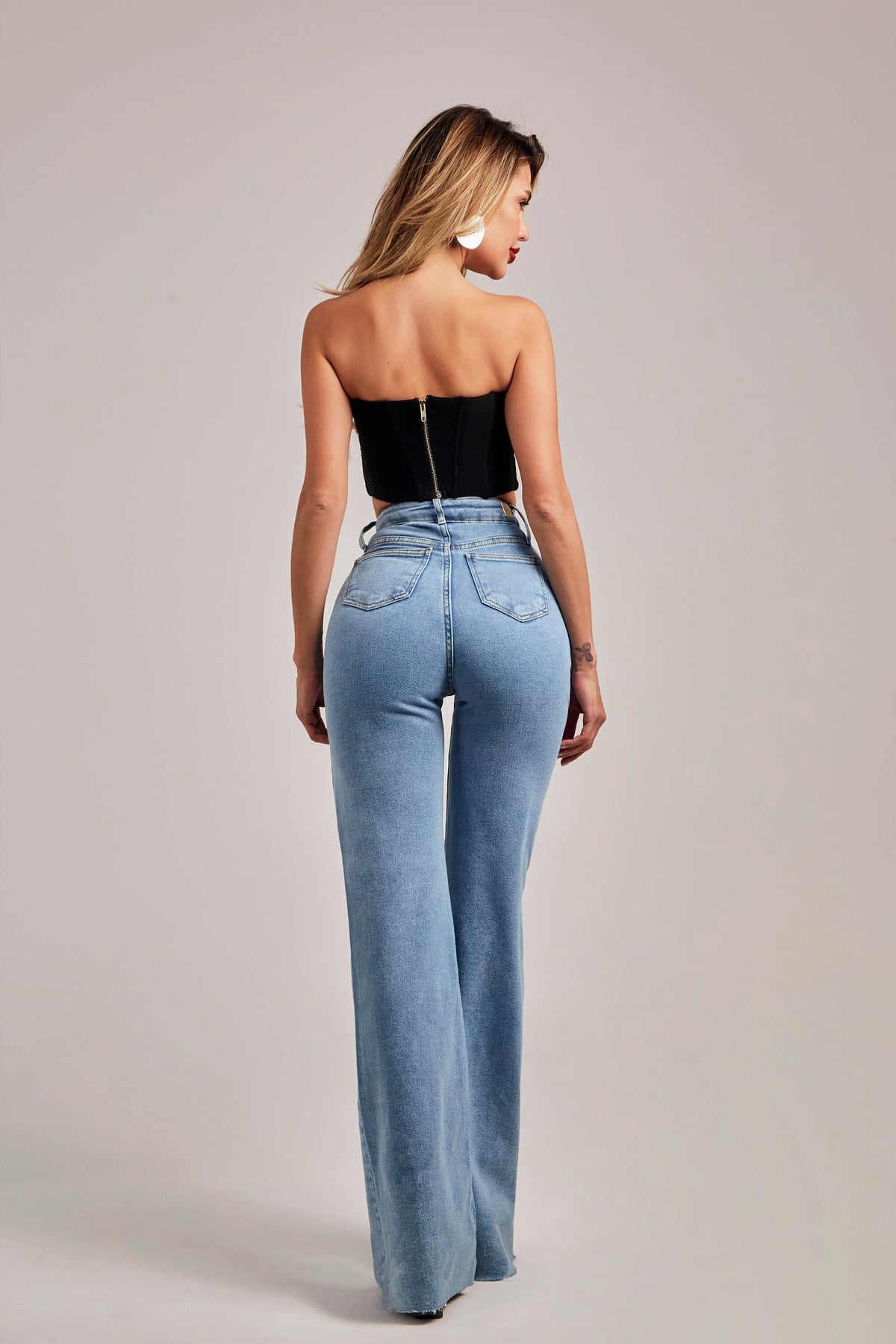 Calça Jeans Modeladora Basic Wide Leg Cós Super Alto