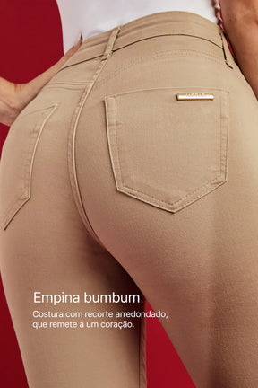 Calça Jeans Modeladora Nude Boot Cut Cós Médio