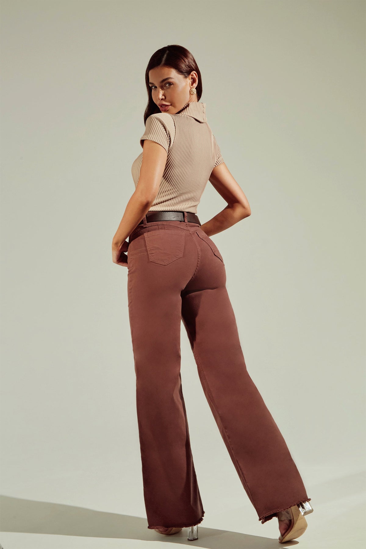 Calça Jeans Modeladora Coffee Wide Leg Cós Super Alto