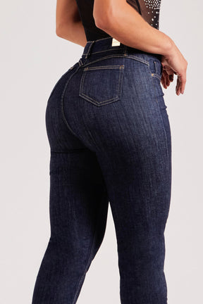 Calça Jeans Modeladora Fantástica Reta Cós Alto