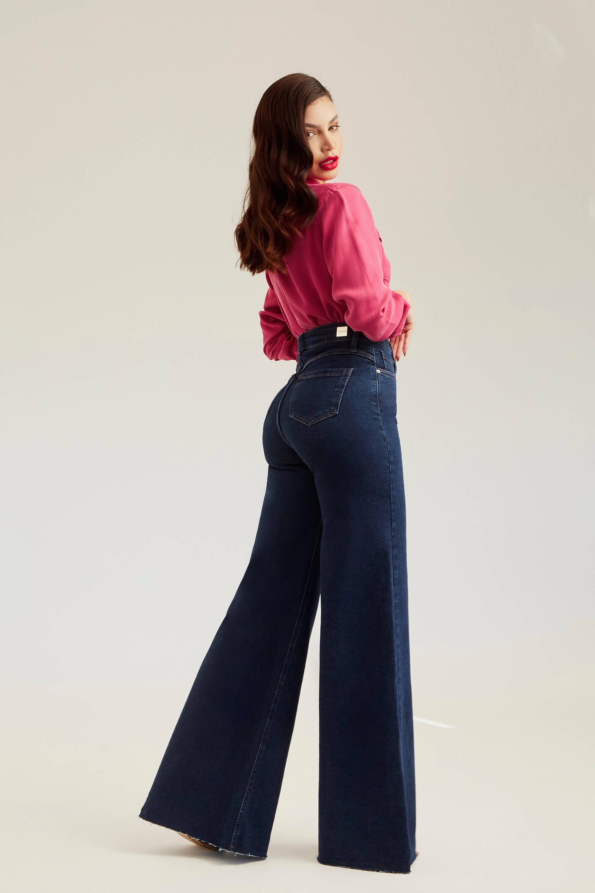 Calça Jeans Modeladora Luxury Pantalona Cós Super Alto