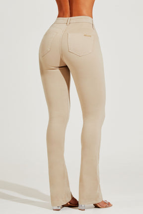Calça Jeans Modeladora Nude Boot Cut Cós Médio