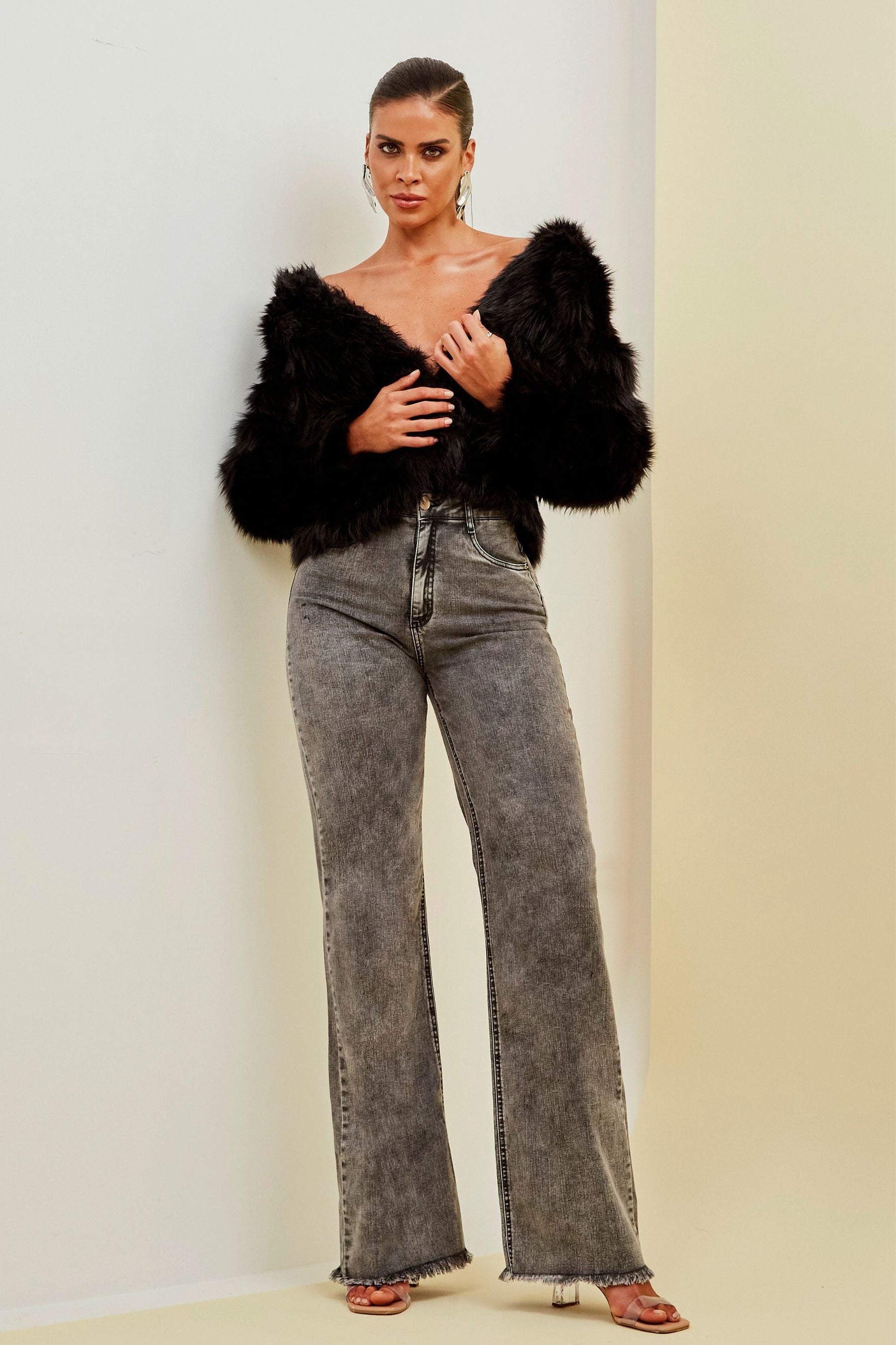 Calça Jeans Modeladora Wide Leg Cinza Cós Super Alto