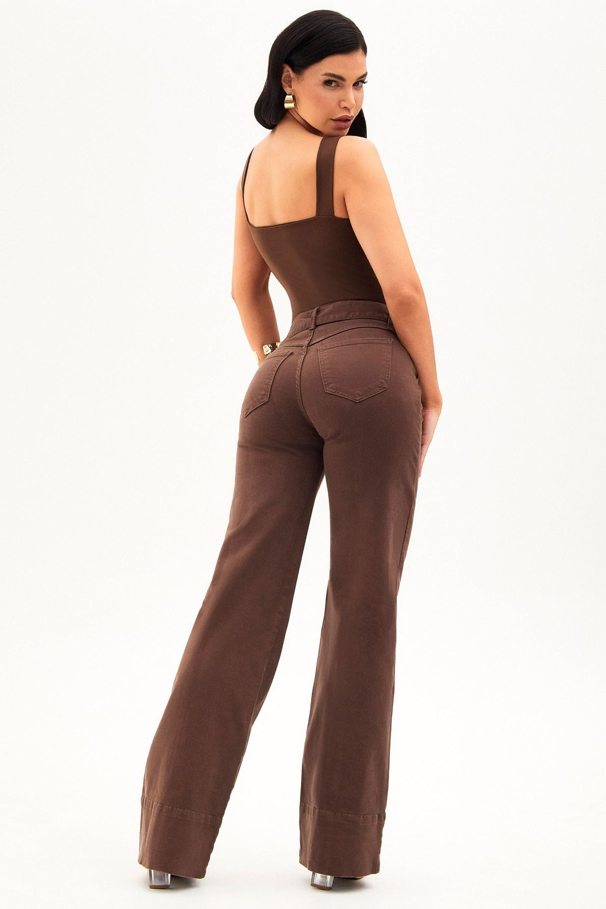 Calça Jeans de Rica Tecnológica Wide Leg Coffee Cós Médio