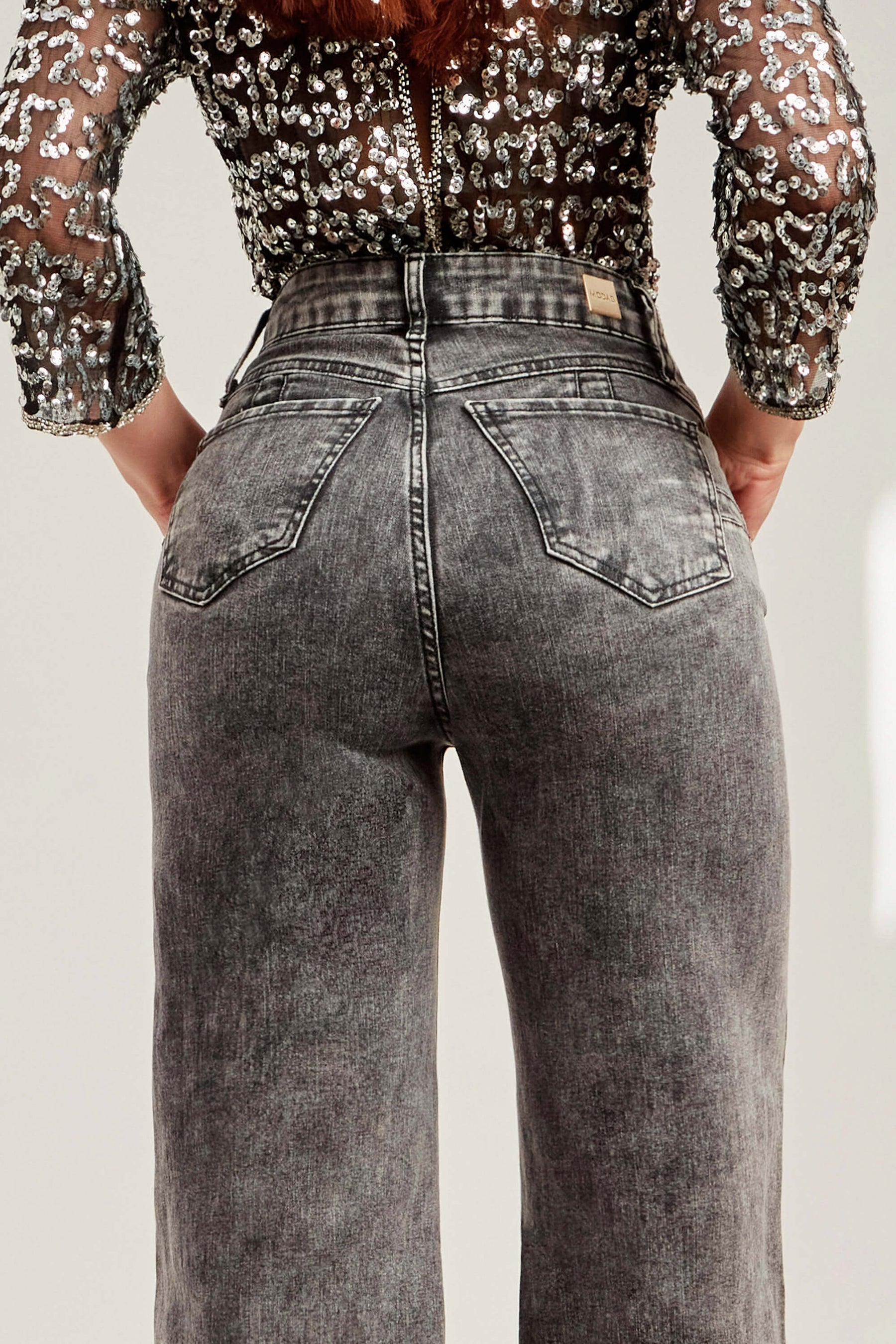 Calça Jeans Modeladora Wide Leg Cinza Cós Super Alto