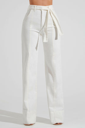 Calça Jeans de Rica Tecnológica Wide Leg Off White Cós Super Alto