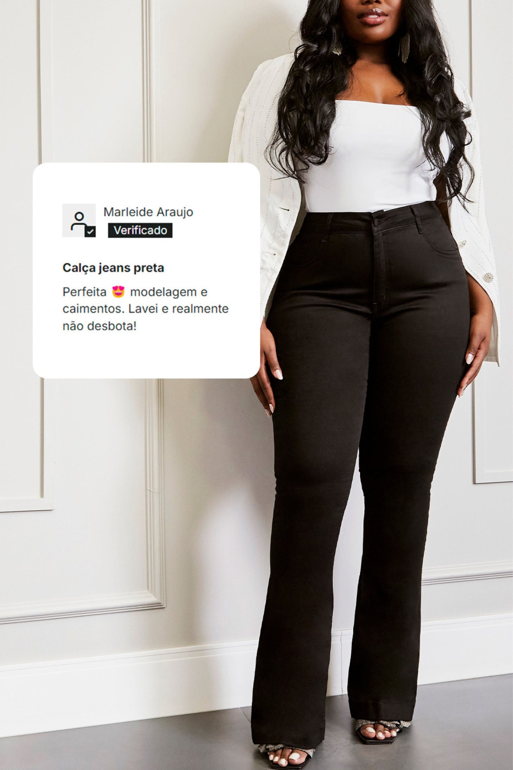 Calça Jeans Modeladora Flare Preto Intenso Cós Médio